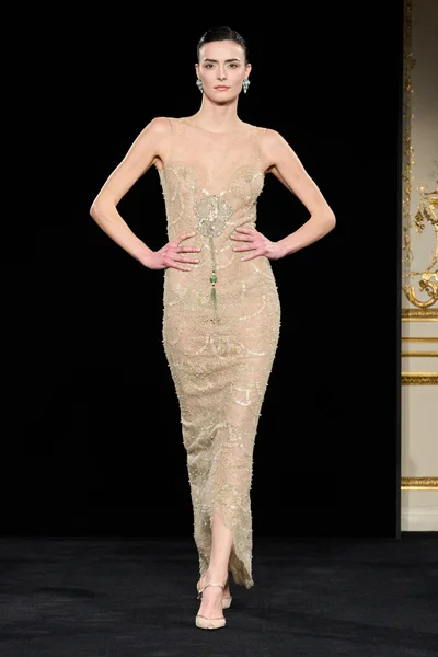 Look 26